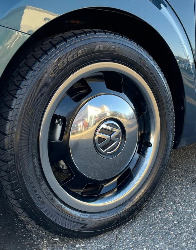 After cleaning: Wheel restored to a shiny, like-new condition, with all brake dust, dirt, and grime removed, showcasing a gleaming surface and pristine finish that enhances the overall appearance